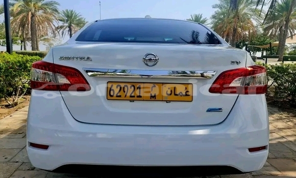 Buy Used Nissan Stanza White Car in Azaiba in Masqat Buy Used Nissan Stanza White Car in Azaiba in Masqat
