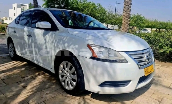 Buy Used Nissan Stanza White Car in Azaiba in Masqat Buy Used Nissan Stanza White Car in Azaiba in Masqat