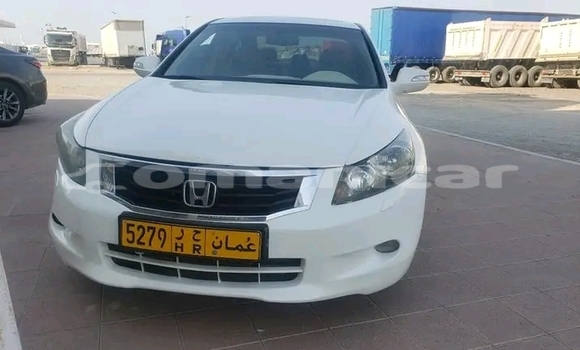 Buy Used Honda Accord White Car in al–Masna'ah in al-Batinah Buy Used Honda Accord White Car in al–Masna'ah in al-Batinah