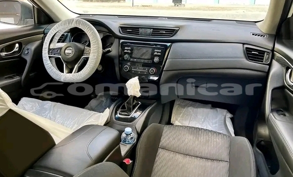 Buy Used Nissan Rogue White Car in as–Suwayq in al-Batinah Buy Used Nissan Rogue White Car in as–Suwayq in al-Batinah