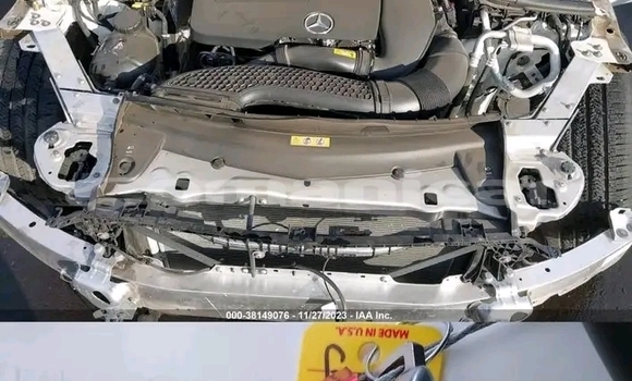 Buy Used Mercedes-Benz 290 White Car in al–Khaburah in al-Batinah Buy Used Mercedes-Benz 290 White Car in al–Khaburah in al-Batinah