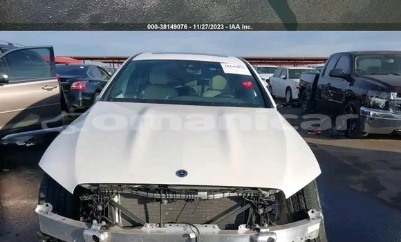 Buy Used Mercedes-Benz 290 White Car in al–Khaburah in al-Batinah Buy Used Mercedes-Benz 290 White Car in al–Khaburah in al-Batinah