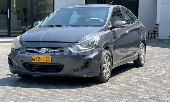 Buy Used Hyundai Accent Black Car in as–Sib in Masqat Buy Used Hyundai Accent Black Car in as–Sib in Masqat