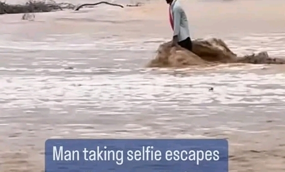 Buy Used Toyota Yaris Other Car in as–Sib in Masqat Buy Used Toyota Yaris Other Car in as–Sib in Masqat