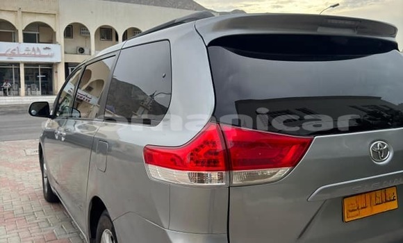 Buy Used Toyota Passo Sette Red Car in al–Buraymi in adh-Dhahirah Buy Used Toyota Passo Sette Red Car in al–Buraymi in adh-Dhahirah