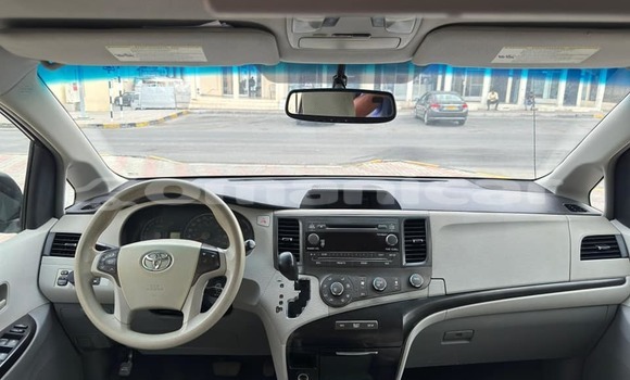 Buy Used Toyota Passo Sette Red Car in al–Buraymi in adh-Dhahirah Buy Used Toyota Passo Sette Red Car in al–Buraymi in adh-Dhahirah