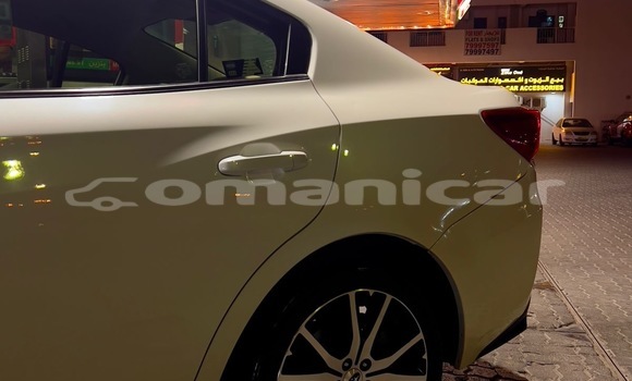 Buy Used Subaru Impreza White Car in Muscat in Masqat Buy Used Subaru Impreza White Car in Muscat in Masqat