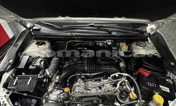 Buy Used Subaru Impreza White Car in Muscat in Masqat Buy Used Subaru Impreza White Car in Muscat in Masqat