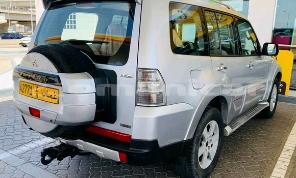 Buy Used Mitsubishi Carisma Other Car in Masqat in Masqat Buy Used Mitsubishi Carisma Other Car in Masqat in Masqat