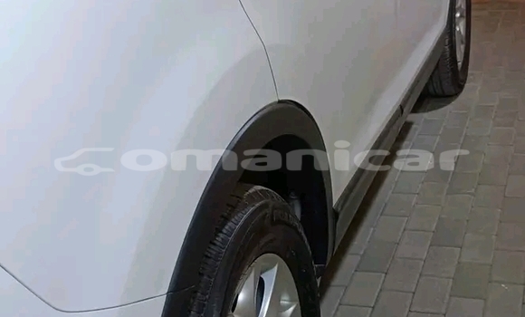 Buy Used Mazda Axela White Car in Suhar in al-Batinah Buy Used Mazda Axela White Car in Suhar in al-Batinah