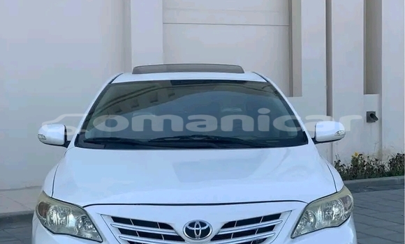 Buy Used Toyota Corolla White Car in Suhar in al-Batinah Buy Used Toyota Corolla White Car in Suhar in al-Batinah