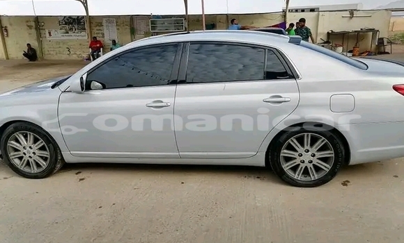 Buy Used Toyota Avalon White Car in as–Sib in Masqat Buy Used Toyota Avalon White Car in as–Sib in Masqat
