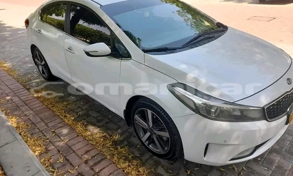 Buy Used Rolls-Royce Ghost White Car in Wadi Al Kabir in Masqat Buy Used Rolls-Royce Ghost White Car in Wadi Al Kabir in Masqat