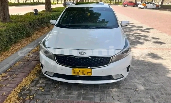 Buy Used Rolls-Royce Ghost White Car in Wadi Al Kabir in Masqat Buy Used Rolls-Royce Ghost White Car in Wadi Al Kabir in Masqat