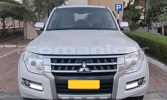 Buy Used Mitsubishi Attrage White Car in Al khuwair in al-Batinah Buy Used Mitsubishi Attrage White Car in Al khuwair in al-Batinah