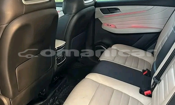 Buy Used Lexus HS White Car in 'Ibri in adh-Dhahirah Buy Used Lexus HS White Car in 'Ibri in adh-Dhahirah