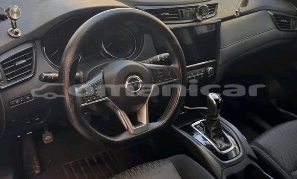 Buy Used Nissan Rogue Black Car in Saham in al-Batinah Buy Used Nissan Rogue Black Car in Saham in al-Batinah