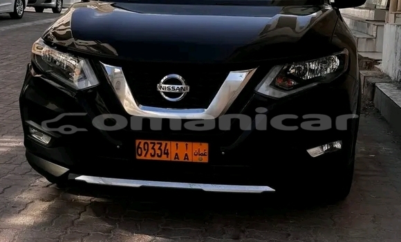 Buy Used Nissan Rogue Black Car in Saham in al-Batinah Buy Used Nissan Rogue Black Car in Saham in al-Batinah