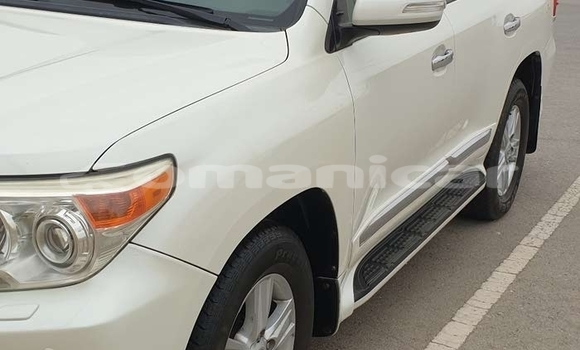 Buy Used Toyota Land Cruiser Beige Car in Nizwa in ad-Dakhiliyah Buy Used Toyota Land Cruiser Beige Car in Nizwa in ad-Dakhiliyah