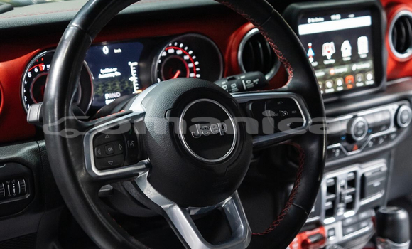 Buy Used Jeep Wrangler Green Car in Al khuwair in al-Batinah Buy Used Jeep Wrangler Green Car in Al khuwair in al-Batinah