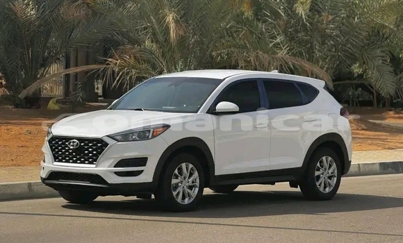 Buy Used Hyundai Tucson White Car in as–Sib in Masqat Buy Used Hyundai Tucson White Car in as–Sib in Masqat