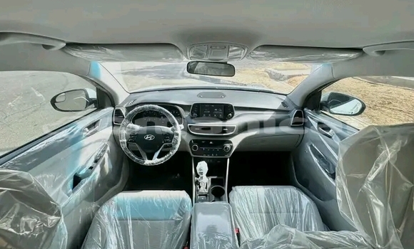 Buy Used Hyundai Tucson White Car in as–Sib in Masqat Buy Used Hyundai Tucson White Car in as–Sib in Masqat