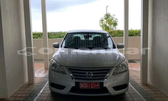 Buy Used BMW 2-Series White Car in Madinat Qabus in Masqat Buy Used BMW 2-Series White Car in Madinat Qabus in Masqat