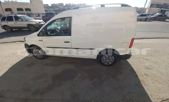 Buy Used BMW 3–Series White Car in ar–Rustaq in al-Batinah Buy Used BMW 3–Series White Car in ar–Rustaq in al-Batinah