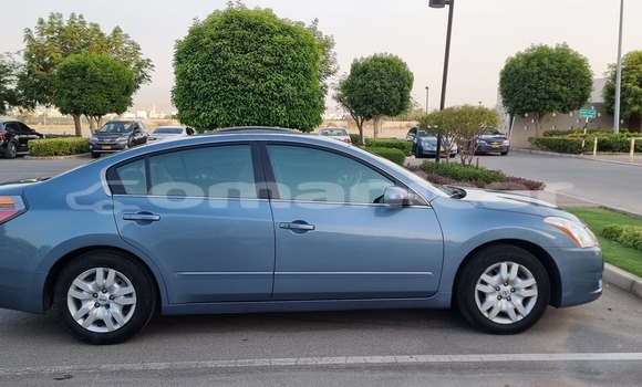 Buy Used Nissan Altima Blue Car in Bawshar in Masqat Buy Used Nissan Altima Blue Car in Bawshar in Masqat