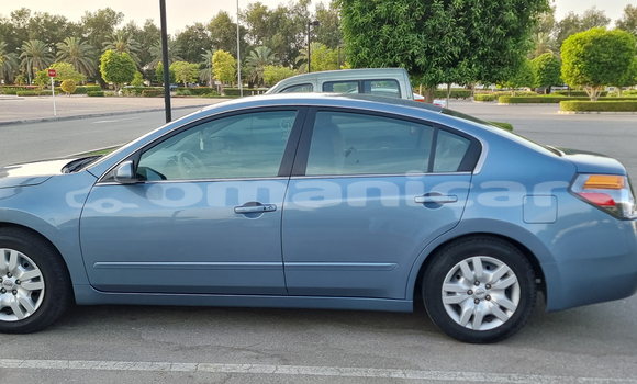 Buy Used Nissan Altima Blue Car in Bawshar in Masqat Buy Used Nissan Altima Blue Car in Bawshar in Masqat