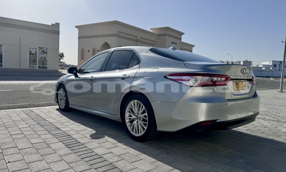 Buy Used Toyota Camry Silver Car in Muscat in Masqat Buy Used Toyota Camry Silver Car in Muscat in Masqat