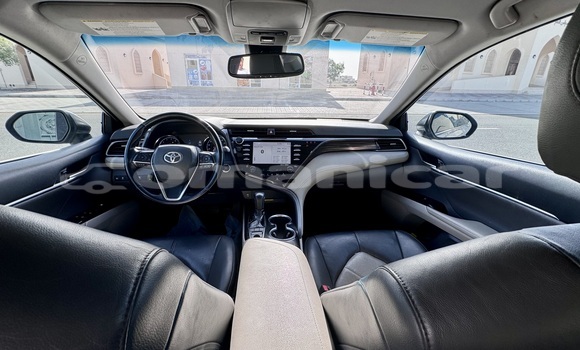 Buy Used Toyota Camry Silver Car in Muscat in Masqat Buy Used Toyota Camry Silver Car in Muscat in Masqat