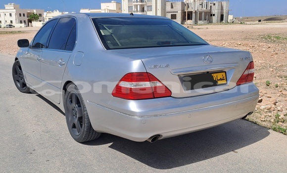 Buy Used Lexus LS Silver Car in Salalah in Dhufar Buy Used Lexus LS Silver Car in Salalah in Dhufar
