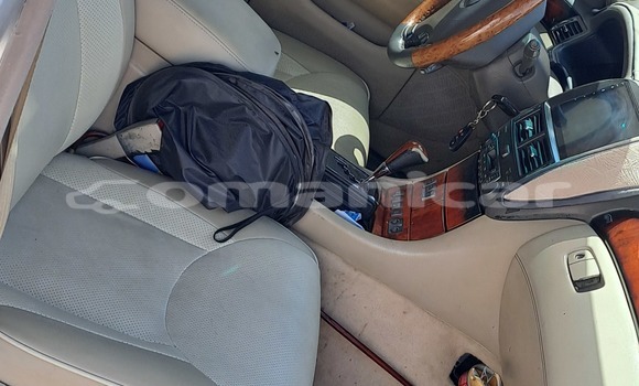 Buy Used Lexus LS Silver Car in Salalah in Dhufar Buy Used Lexus LS Silver Car in Salalah in Dhufar