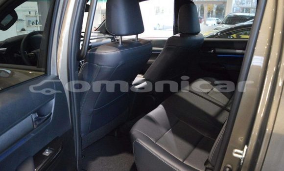 Buy Import Toyota Hilux Green Car in Import - Dubai in Dhufar Buy Import Toyota Hilux Green Car in Import - Dubai in Dhufar