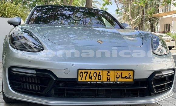 Buy Used Porsche Panamera Silver Car in Muscat in Masqat Buy Used Porsche Panamera Silver Car in Muscat in Masqat