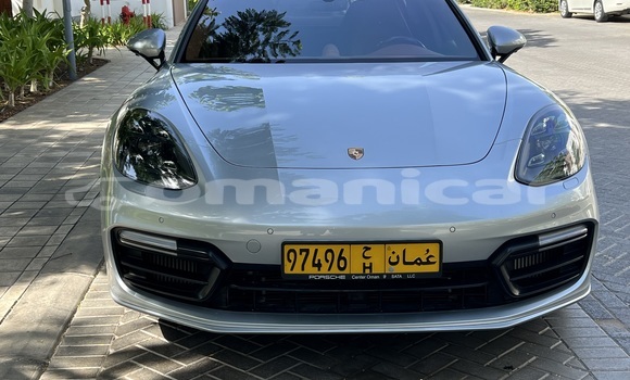 Buy Used Porsche Panamera Silver Car in Muscat in Masqat Buy Used Porsche Panamera Silver Car in Muscat in Masqat