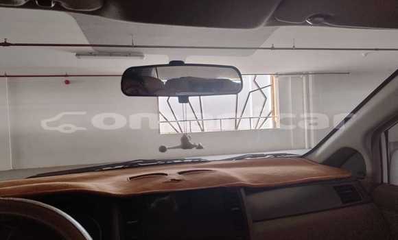 Buy Used Nissan Tiida White Car in Azaiba in Masqat Buy Used Nissan Tiida White Car in Azaiba in Masqat