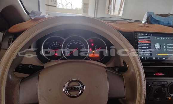 Buy Used Nissan Tiida White Car in Azaiba in Masqat Buy Used Nissan Tiida White Car in Azaiba in Masqat