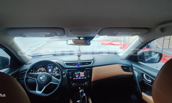 Buy Used Nissan Rogue Blue Car in as–Sib in Masqat Buy Used Nissan Rogue Blue Car in as–Sib in Masqat