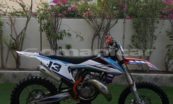 Buy Used KTM 125 Beige Bike in Muscat in Masqat Buy Used KTM 125 Beige Bike in Muscat in Masqat