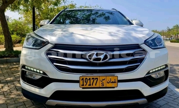 Buy Used Honda Concerto White Car in Nizwa in ad-Dakhiliyah Buy Used Honda Concerto White Car in Nizwa in ad-Dakhiliyah