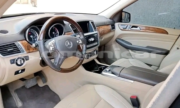 Buy Used Mercedes-Benz A200 Black Car in Barkah in al-Batinah Buy Used Mercedes-Benz A200 Black Car in Barkah in al-Batinah