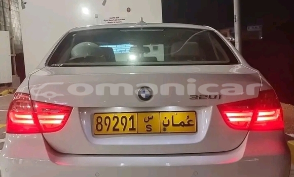 Buy Used BMW 5–Series White Car in Masqat in Masqat