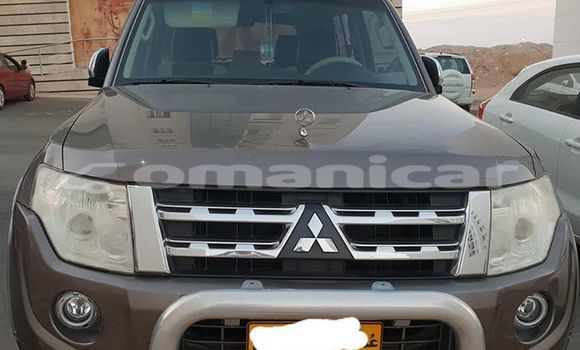 Buy Used Mitsubishi Pajero Brown Car in Bawshar in Masqat