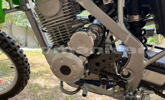 Buy Used Kawasaki KLX Green Bike in Muscat in Masqat Buy Used Kawasaki KLX Green Bike in Muscat in Masqat