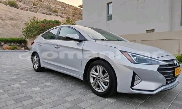 Buy Used Hyundai Elantra Other Car in as–Sib in Masqat Buy Used Hyundai Elantra Other Car in as–Sib in Masqat