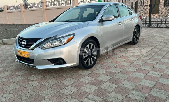 Buy Used Nissan Altima Silver Car in Suhar in al-Batinah Buy Used Nissan Altima Silver Car in Suhar in al-Batinah