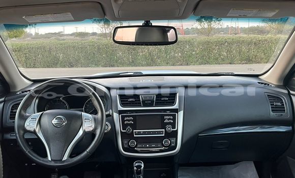 Buy Used Nissan Altima Silver Car in Suhar in al-Batinah Buy Used Nissan Altima Silver Car in Suhar in al-Batinah