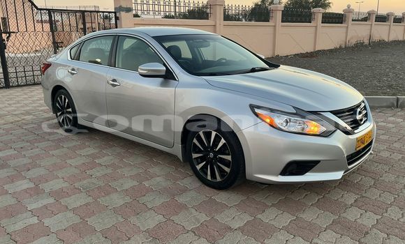 Buy Used Nissan Altima Silver Car in Suhar in al-Batinah Buy Used Nissan Altima Silver Car in Suhar in al-Batinah